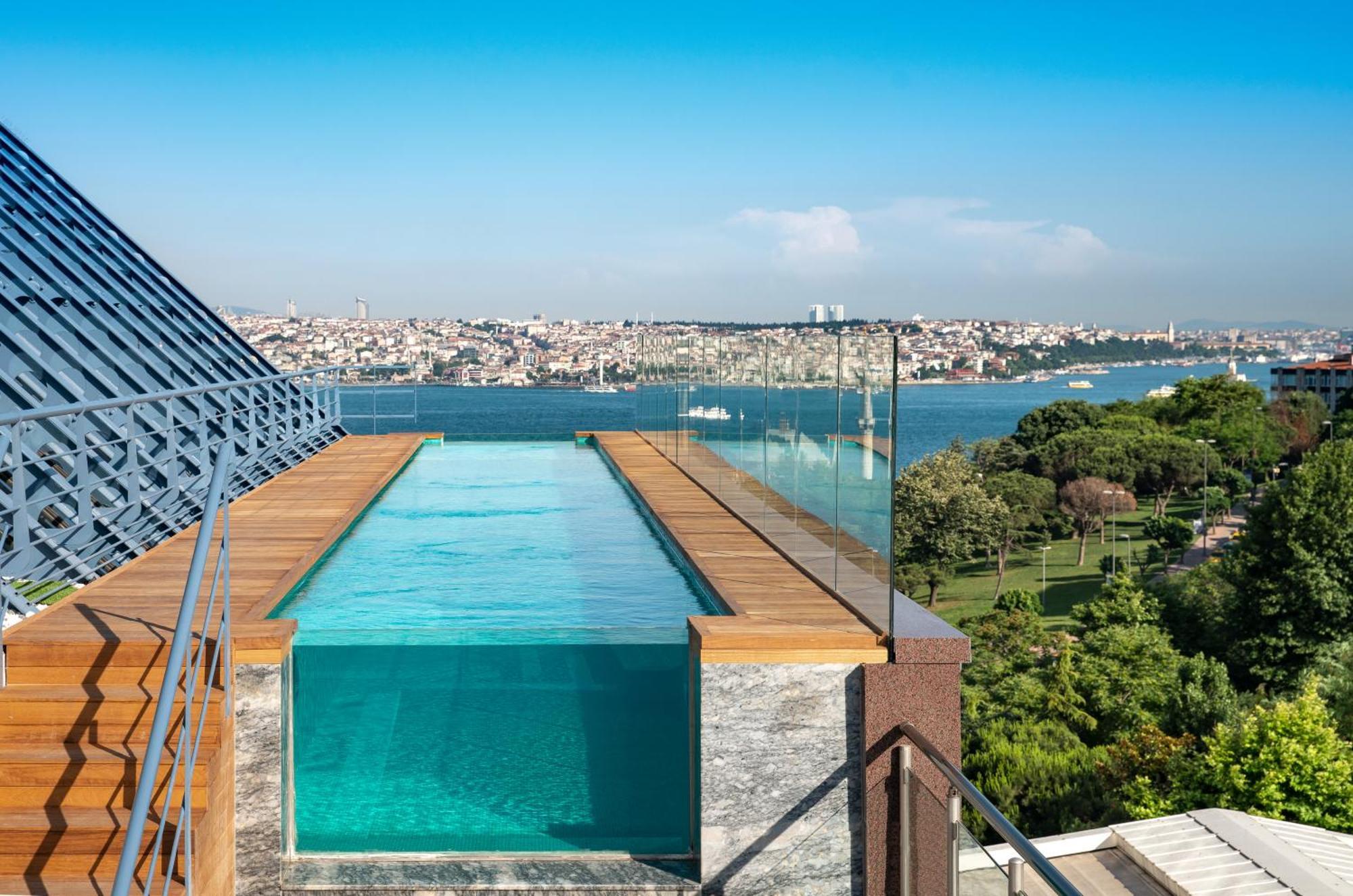 The Ritz-Carlton, Istanbul At The Bosphorus Hotel Exterior photo